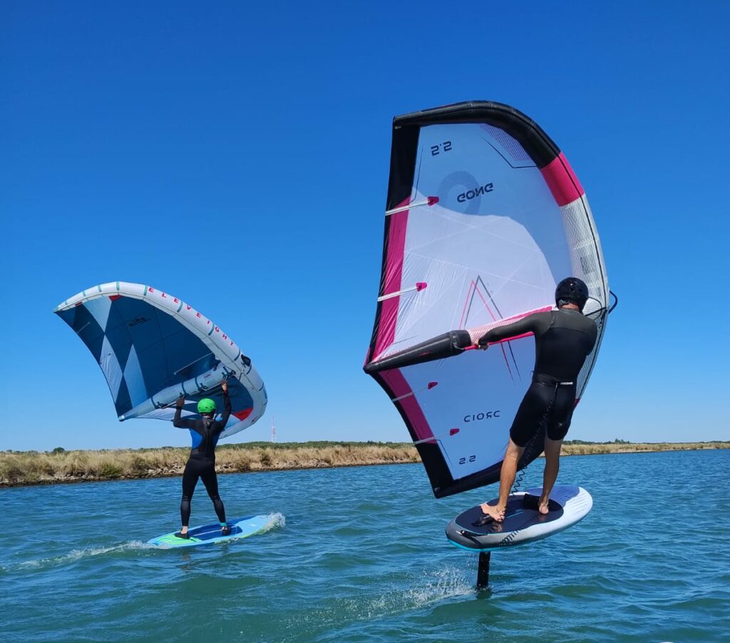 Cours de wingfoil avec ton propre matériel pour prise en main ou perfectionnement